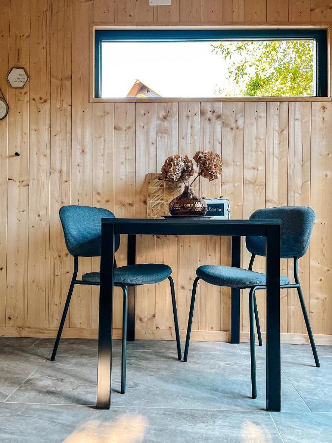 Elysian Fields - The Island Tiny House Bed & Breakfast Sadu Eksteriør bilde